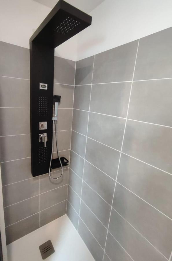 A L'Ombre Des Bois, Chambre Double Confort Neung-sur-Beuvron Esterno foto